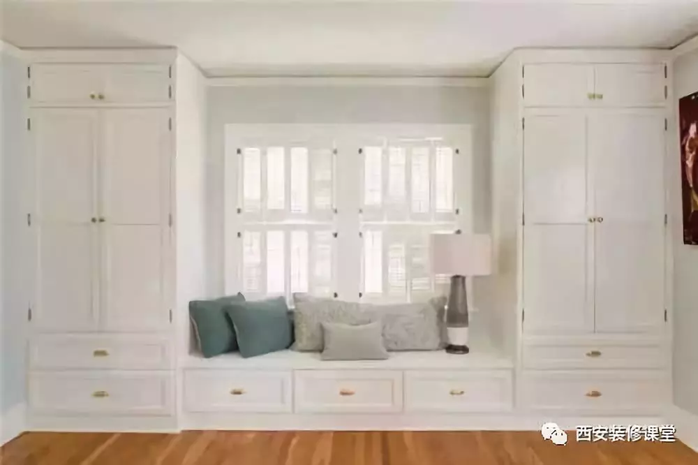 『』卧室定制衣柜，都有哪些做法？