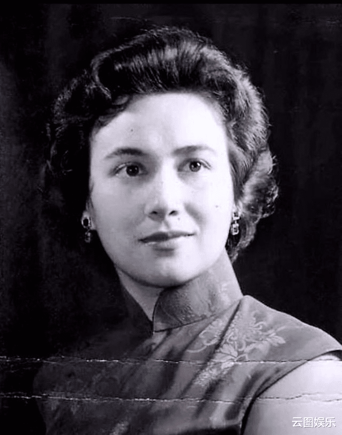 【何鸿燊】98岁赌王何鸿燊病逝！13个兄弟姐妹，只剩100岁八姐和十一妹健在