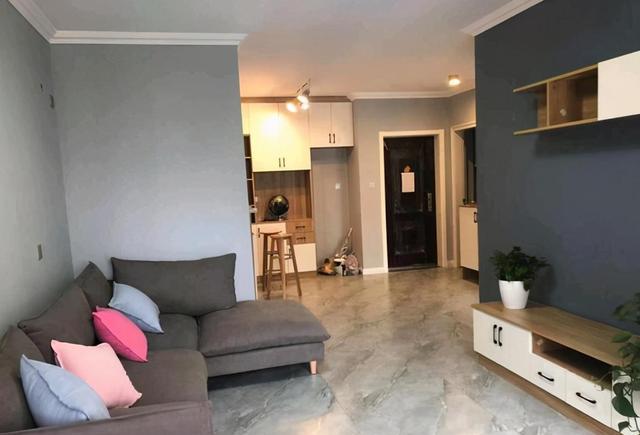 榻榻米|简约风新房毕业，室内色调搭配简单时尚，亲戚都说不好看，真的吗