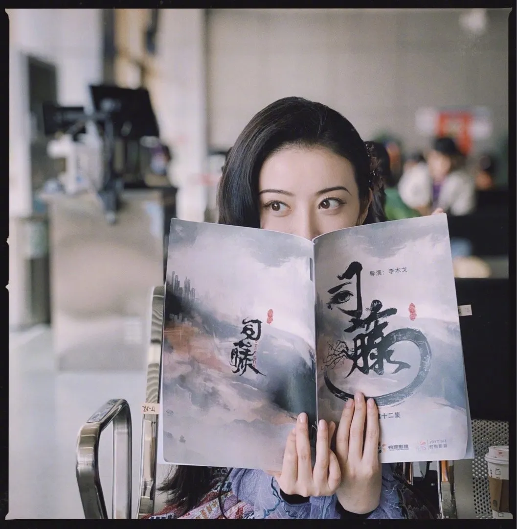 景甜■景甜晒新照大变脸，她到底对自己下了什么狠手？