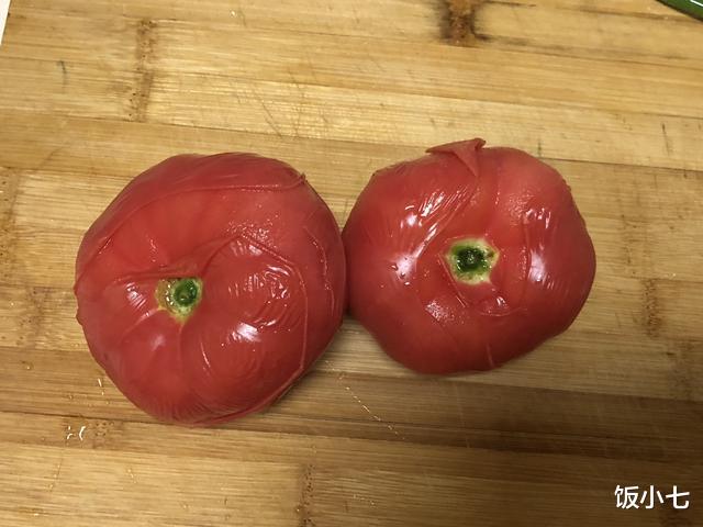 西红柿▲钟南山说过：饮食要合理，早餐一定要吃！推荐这款早餐，简单美味