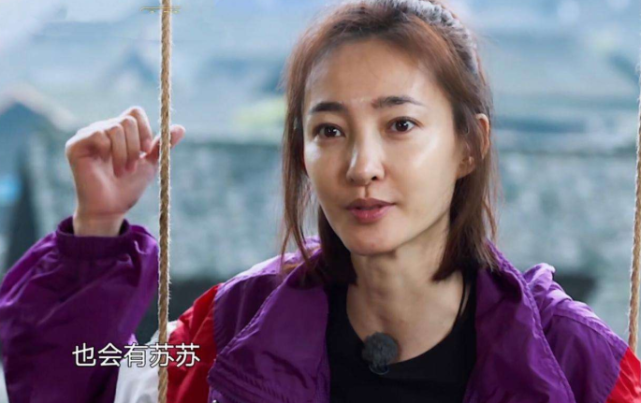 #蔡依林#《向往的生活》迎“最朴实”女嘉宾，穿百十块某宝同款外套，全程干活不做作