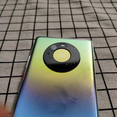 华为mate|买了华为Mate40,千万不要贴镜头膜,贴了反而会弄坏手机?