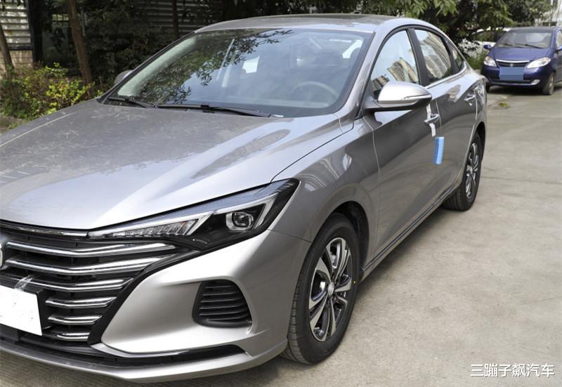 [长安逸动]长安又发威了！新车上市首月订单破2万，车友：早晚要取代思域！