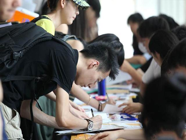 |大一新生开学，这四样东西最好不要带，学长学姐都吃过大亏了