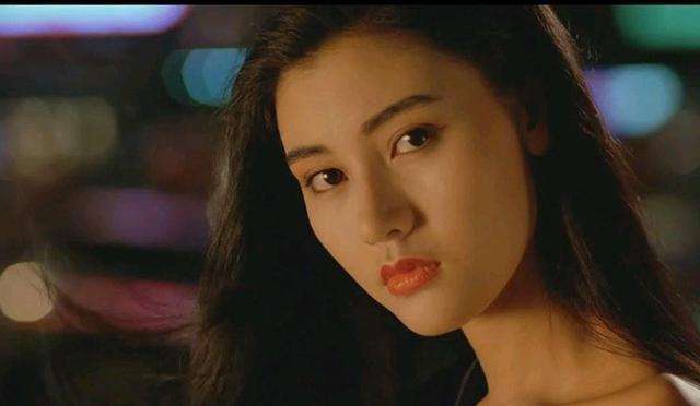 『刘銮雄』刘銮雄“猎艳”绝世美女,蔡少芬年轻巅峰时,比李嘉欣更为惊艳