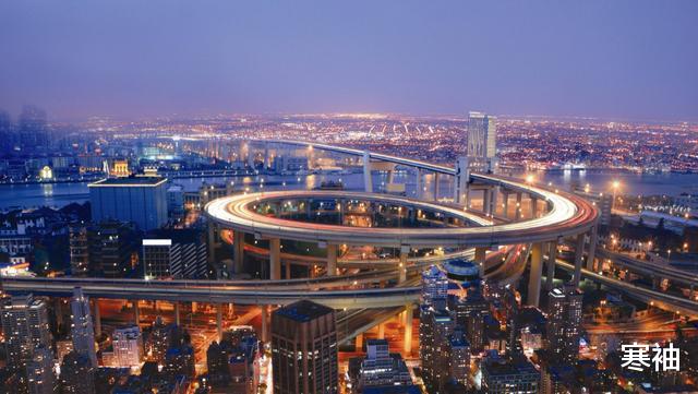 寒袖|外国人获得中国国籍后，身份证上你知道要填什么民族吗？