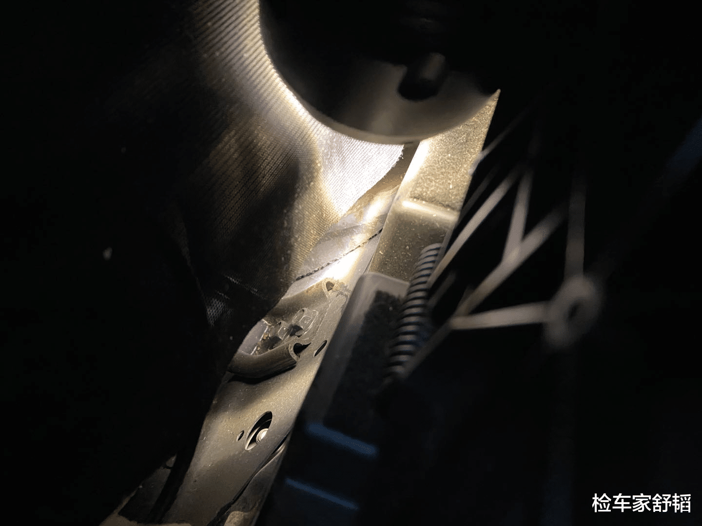 「二手车」当年新车落地130万,如今一车难求,22万买台英菲尼迪FX50值不值?