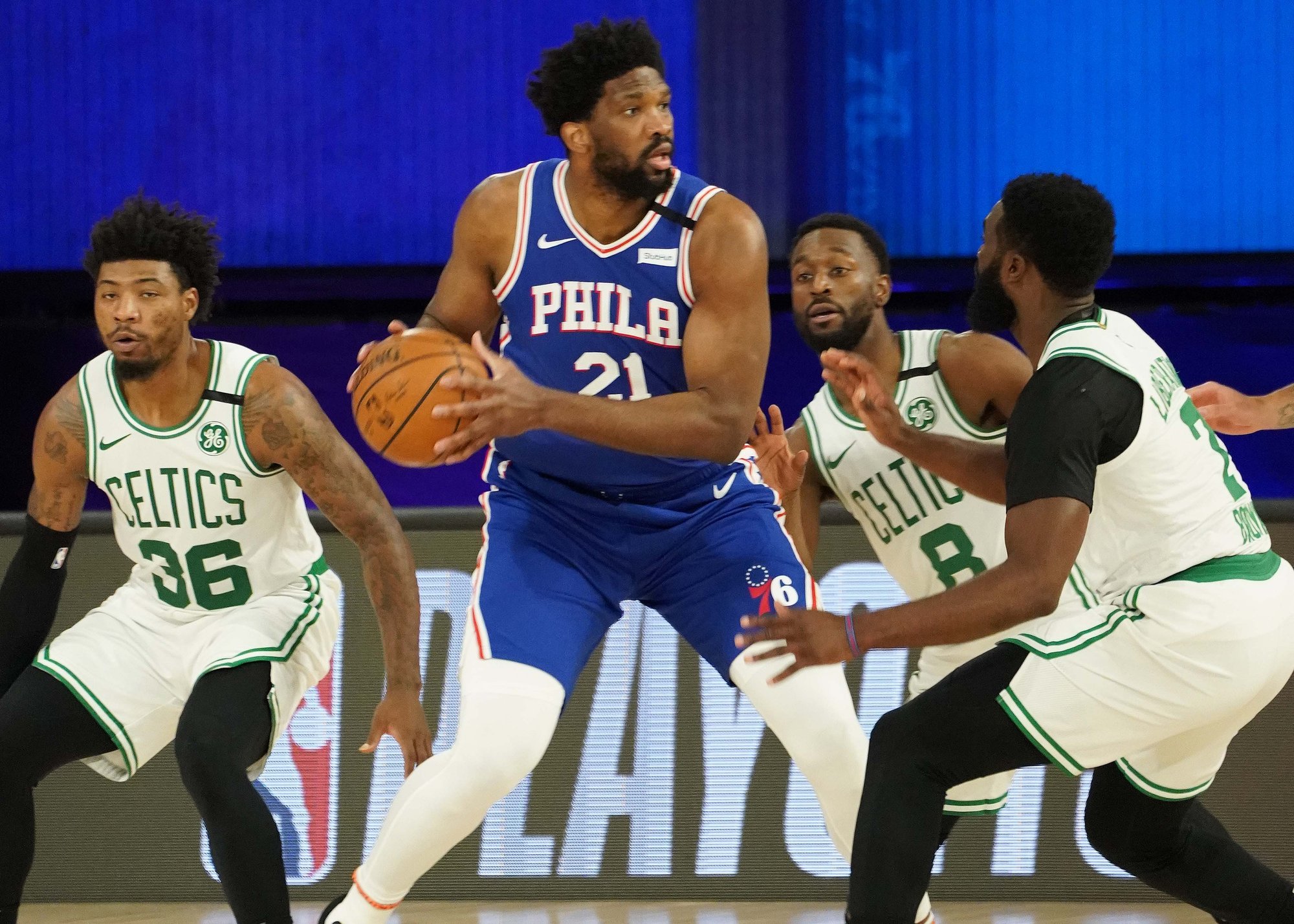 76人队|首支0-4惨遭横扫球队!大帝空砍120+46遭淘汰,主帅该背锅下课?