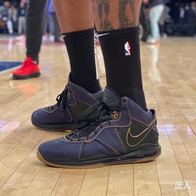 耐克|NBA球员上脚：鞋王塔克赛季十佳球鞋，几双亲友限定太狠了