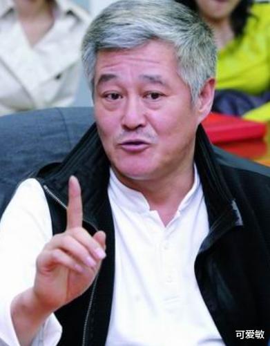 赵本山|7年前春晚后台,赵本山对李咏的妻子哈文:春晚舞台有她没我
