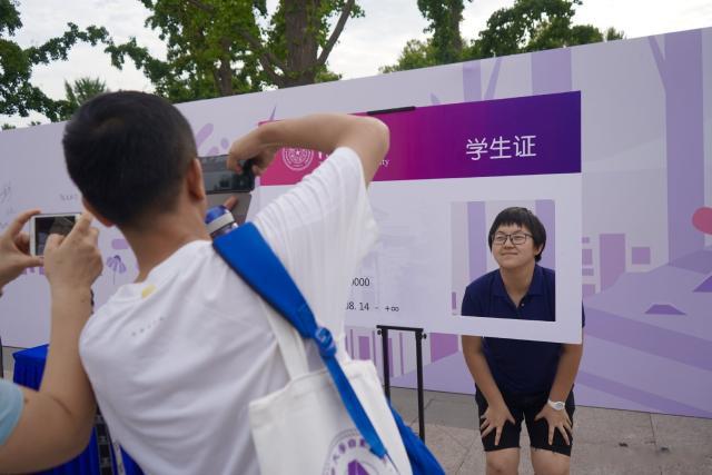 清华大学|613分考上清华的武亦姝，再次被关注，网友：今年选了哪个专业呢