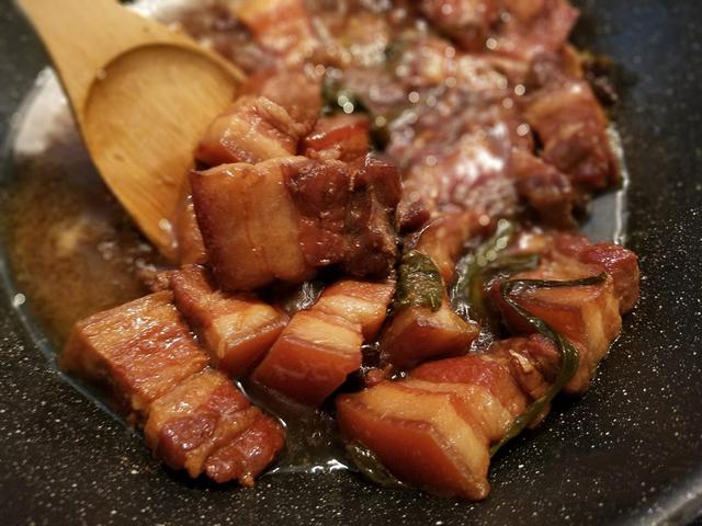「食材」卤肉时最忌放“此物”，10人7个错用“它”，难怪肉不香还很臭！