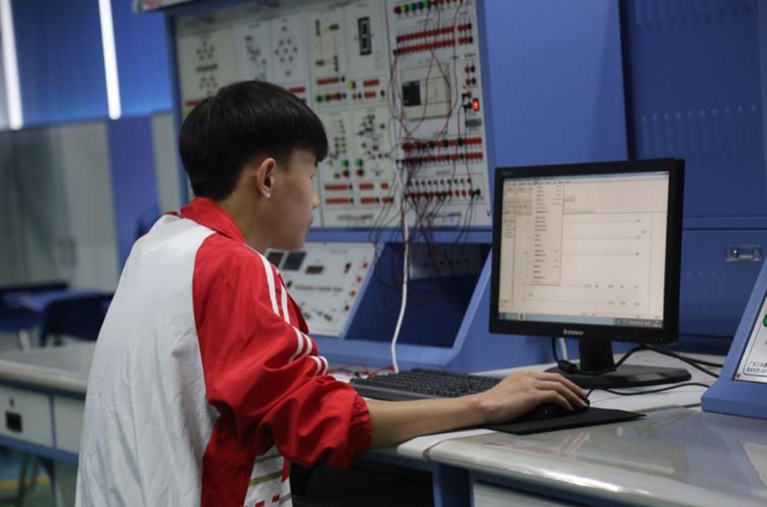 |毕业后想考“国家电网”，高考报考这3类专业正合适，对口率较高