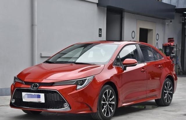 丰田雷凌■开完大众朗逸,再开丰田雷凌,车主:想说句心里话!