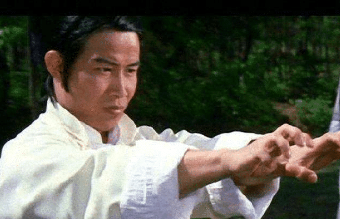 【李小龙】洪金宝给他做配角，成龙当替身，地位直逼李小龙，星爷都请不动他