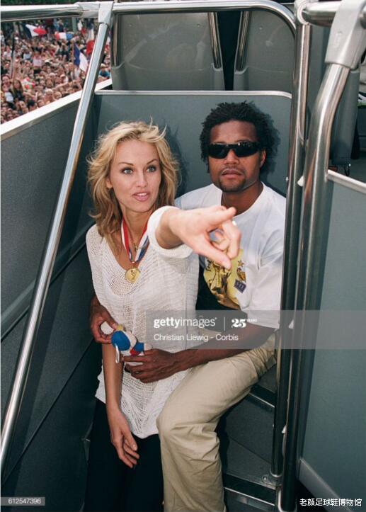 卡伦布▲为追求世界第一长腿超模女友强行加盟皇马获欧冠,澳洲土著赢得大力神杯成人生赢家