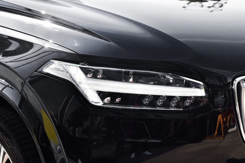 沃尔沃XC90|坚持纯进口入华！开10年故障率0，舒适堪比高铁，却连跌13.7万没人懂