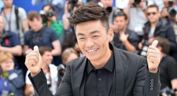 『徐峥』四位转型做导演的明星,他俩成功一本万利,唯独他被观众骂拍烂片!