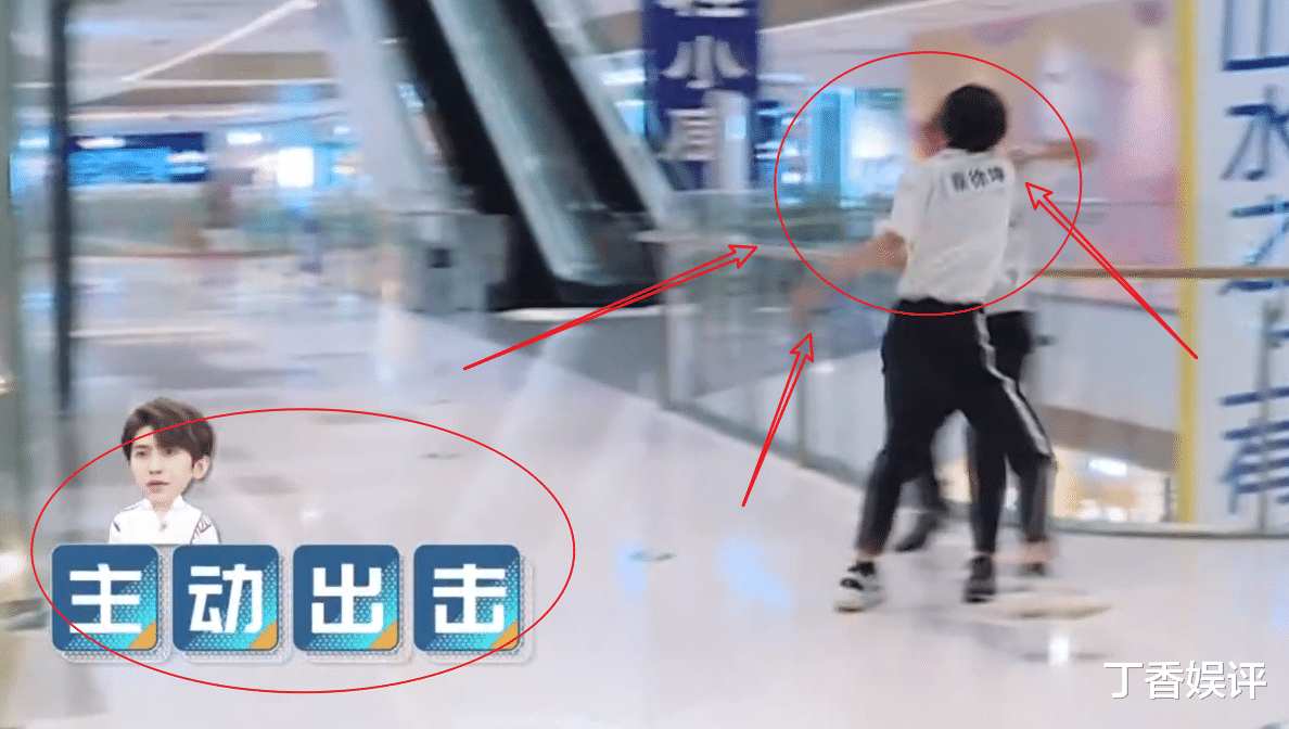 「郑恺」《跑男》郑恺被蔡徐坤撕了，看清郑恺袖子后，是不是做戏一望而知