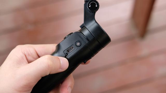 微信|喜欢去玩，爱拍Vlog！小白入门需要的手机稳定器辅助