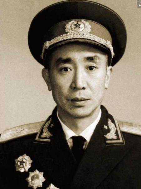 江腾蛟|毛主席慧眼识珠知人善用，唯独五次说过此人不可重用，究竟为何？