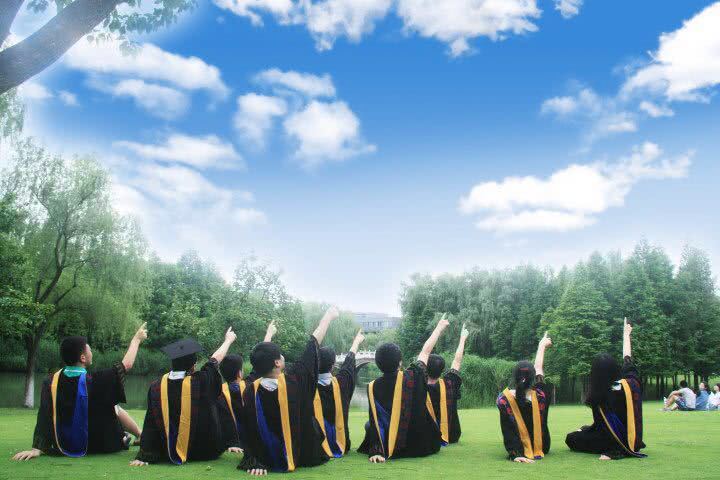 「软件工程」2020年软件工程专业的25所大学排名，哈工大与北航并列A类高校