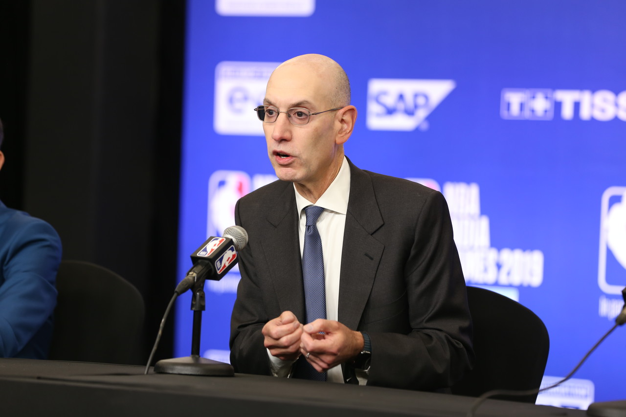 快船队■NBA第一支全员参赛球队诞生，快船迎坏消息，萧华再次示好中国球迷