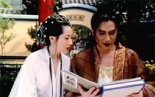 「」我国本有七大名著,为何后来取消了三部,专家:你看看都写了啥