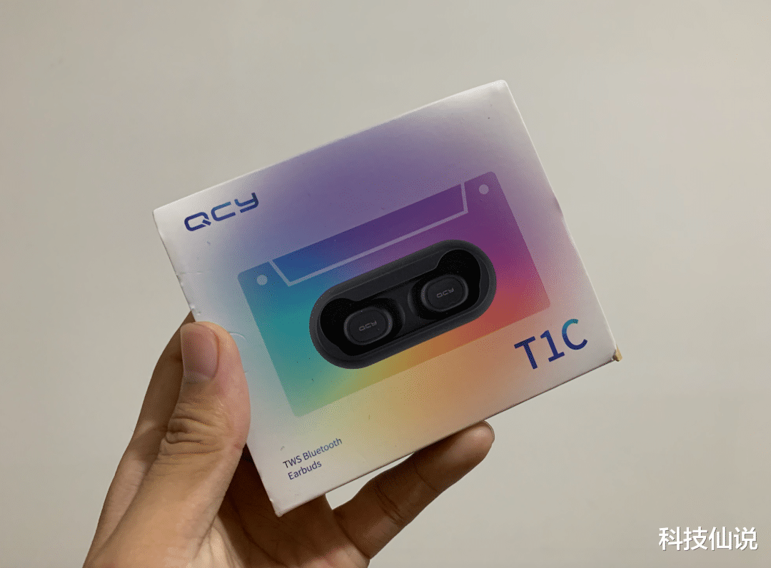 蓝牙耳机|真无线蓝牙耳机价格不过百，性价比做到极致，究竟什么路数