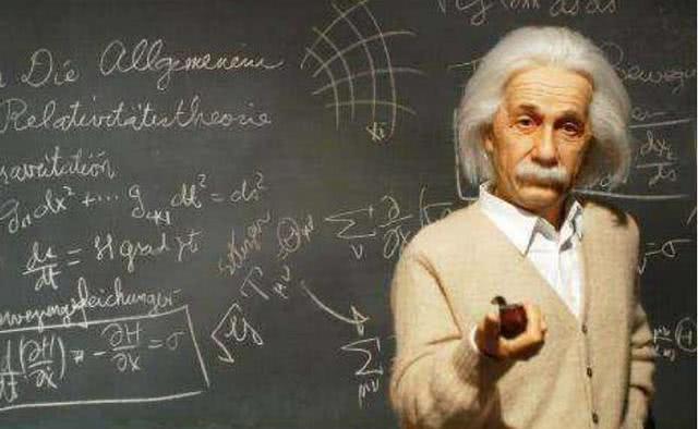 爱因斯坦@爱因斯坦：我并非真的去世，只是先离开这个世界，难道他发现了什么？