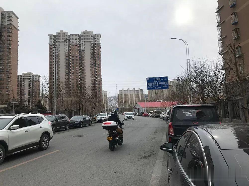 门头沟旺铺出租！人流密集、有车位、业态不限！可明火！