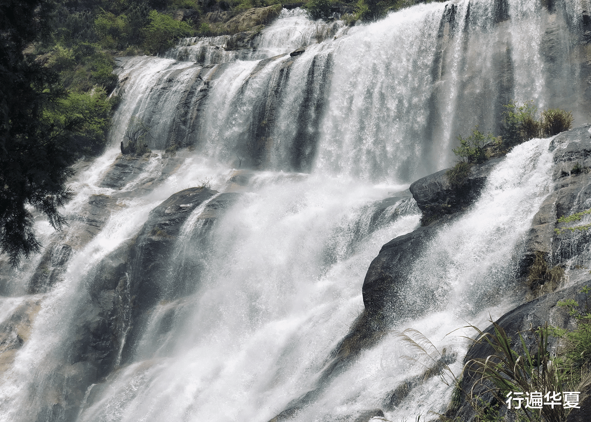 |中华第一高瀑，消失了60年后再次重现，325米的落差简直太壮观