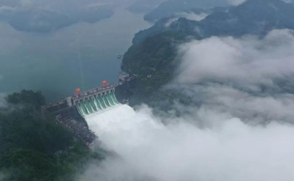 央视频|9孔全开！半小时放掉一个西湖！水去哪儿了？