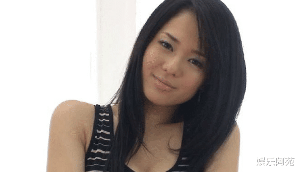 苍井空|苍井空晒娃遭恶评!网友:要晒就不要打码!难道真过不去了?