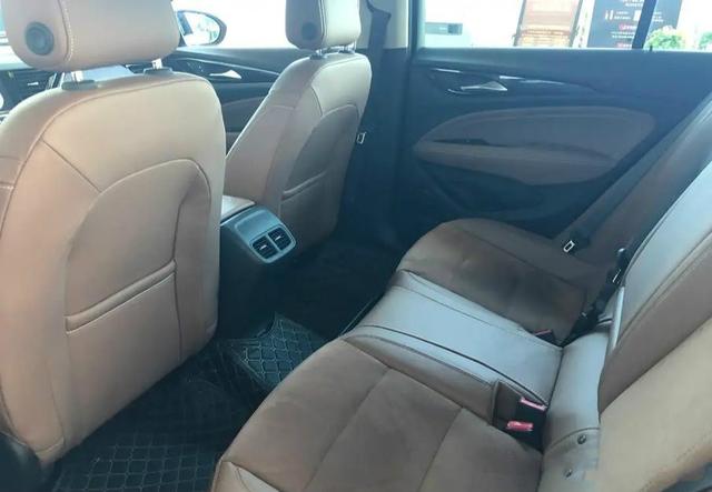 本田雅阁|30天狂甩13309辆！这合资入门配9AT，跌至14万又火了