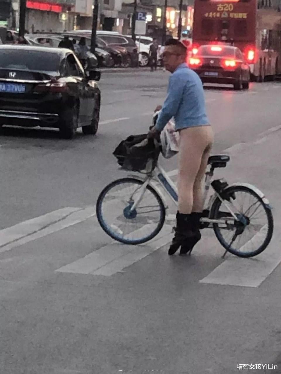 沙雕|千万不要随便群发消息！不然截图可能会被挂在网上的...哈哈哈