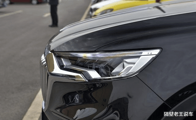 『本田CRV』手握20万媳妇非要买本田CRV，我却悄悄买了它，内行人：明智的选择