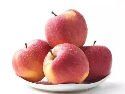 肝硬化:一天中,吃苹果的2个“最佳时间”,想要悄悄变瘦的人,可别忽略