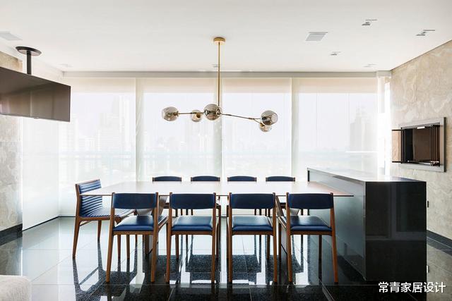 []合肥106㎡房，客厅木质电视墙，看着好有档次！沙发后面就是书房