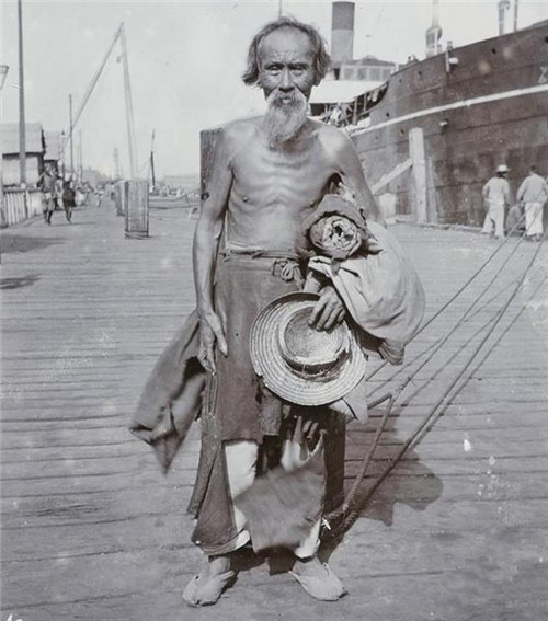 晚清|清末的穷人到底有多穷?别被清宫剧骗了,这组黑白老照片不忍直视