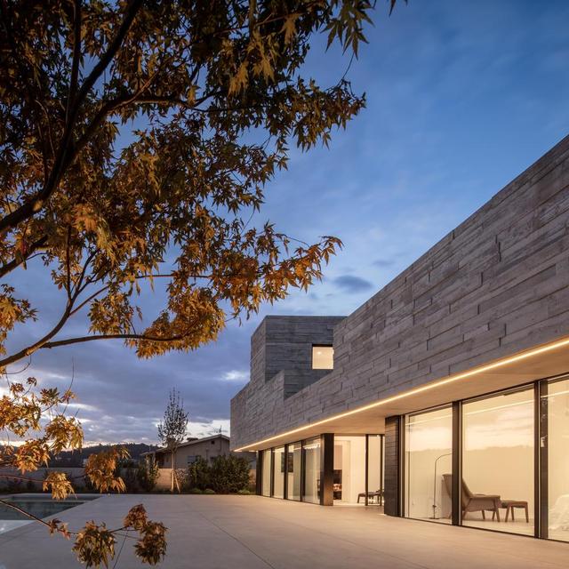 @为图书而生的住宅——葡萄牙田园别墅设计赏析