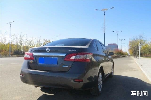 『别克君威』开了5年日产轩逸，换上别克君威，开完后车主：我只想说四个字