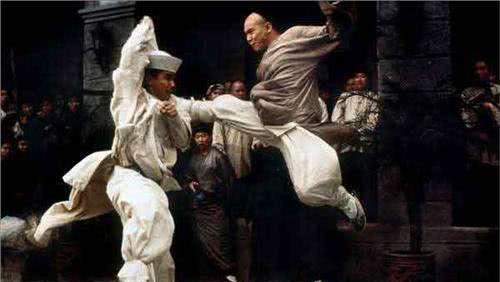 「李连杰」李连杰接手“赌王五太”后几次濒临死亡：大小便失禁，愿花100万续命