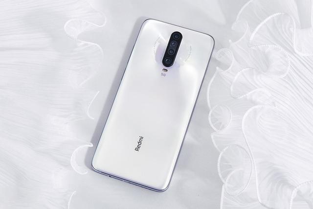 亚信科技|高通在中档手机市场败退：骁龙765G性能羸弱，下半年恐难有新品