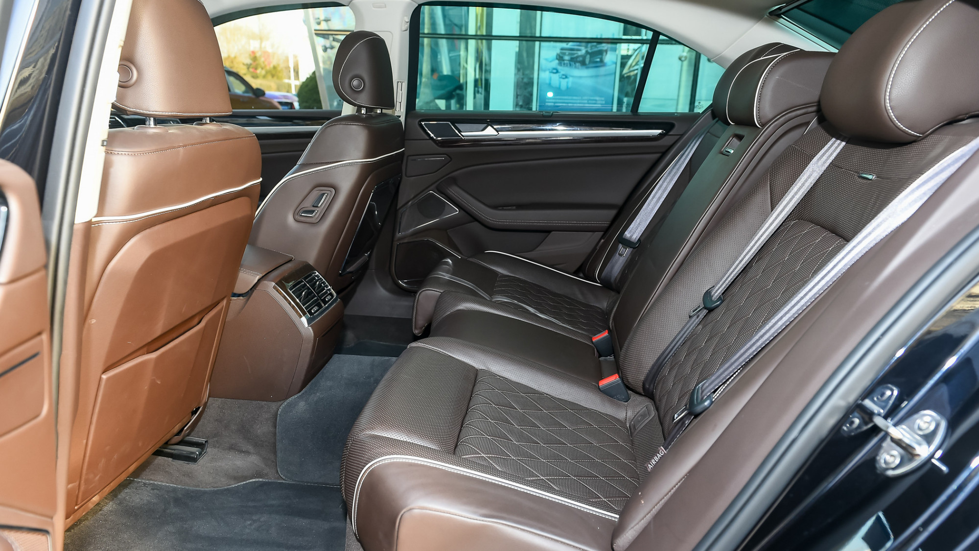 『辉昂』这才是“百姓豪车”，从34万跌到29万，实力不输奥迪A6L，没人识