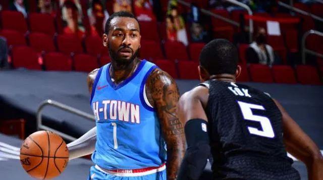 火箭队|火箭获首胜，苏群直言：进攻比上赛季强，比赛比上赛季好看多了