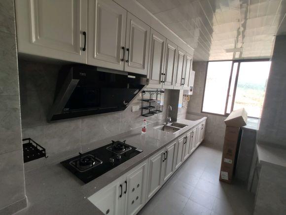 四个多月，基本上弄好了，现代风117平花了24万，看这效果值吗？