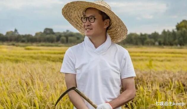 『周杰』快30天了，周杰2万斤大米还没捐出？他公开聊天记录后，真相叫人心寒