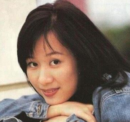 刘恺威|她抛弃刘恺威嫁入豪门，婚后强装幸福，如今41岁生活成这般模样